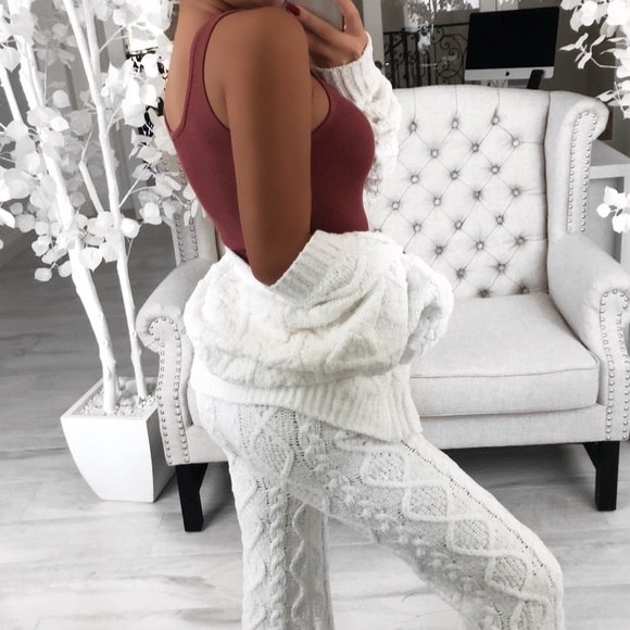 OUTT OF STOCKK - Picture 2 of 4